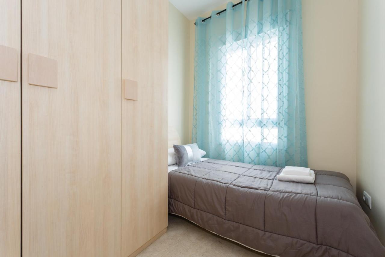 Apartamento Playa Cadiz By Isa Hoteles Exterior photo